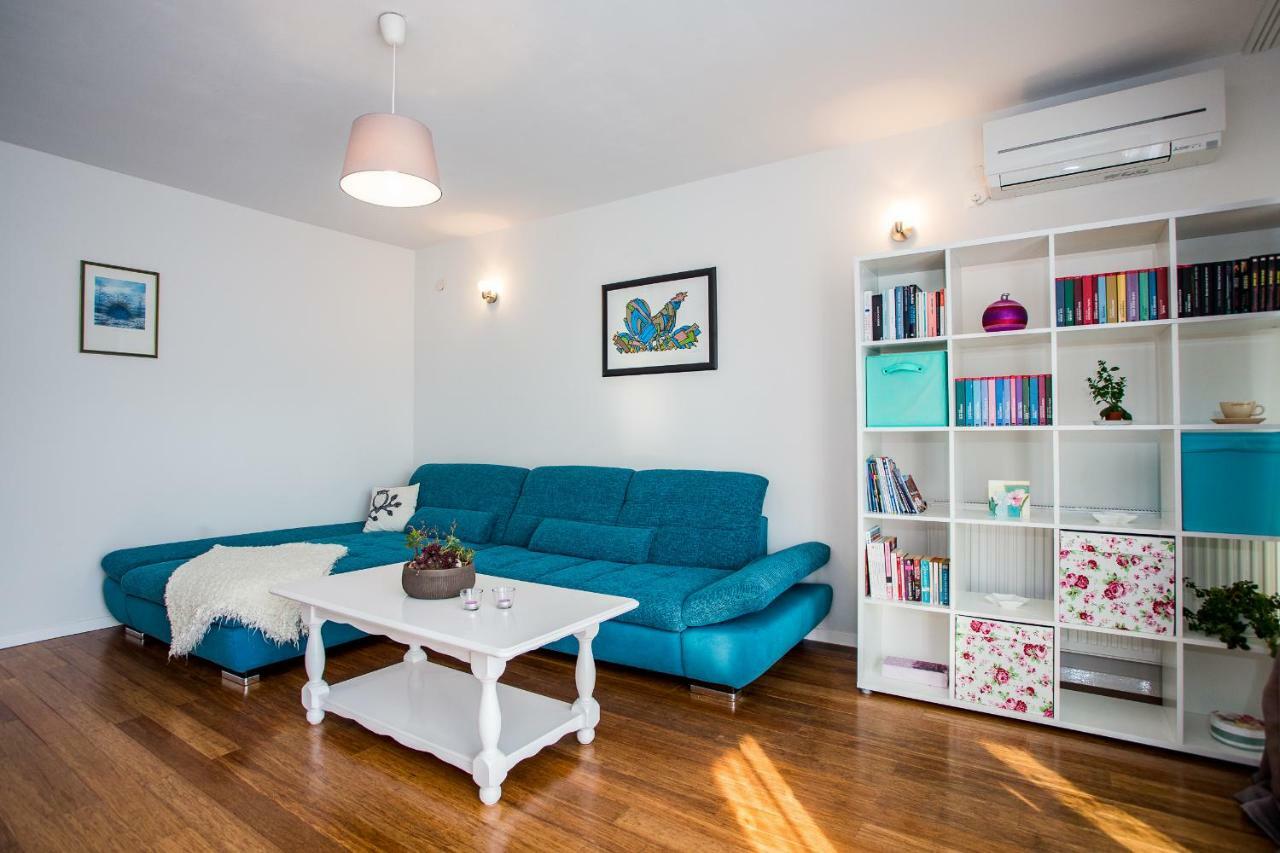 Apartment & Rooms Poppy Rose 扎达尔 外观 照片